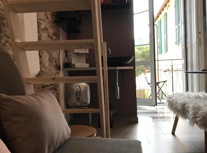 Sanctus Syrus 1 * Albenga